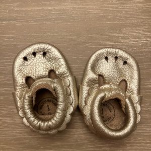 Freshly Picked Platinum Leather Mary Janes Size 1